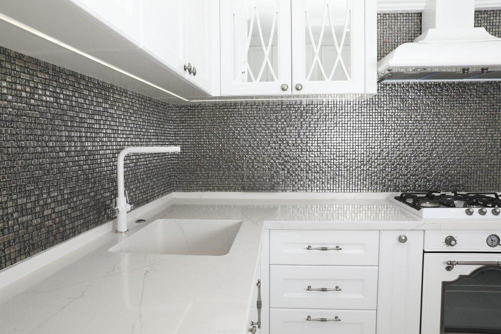 Kitchen with Professional Tiling and Splashback